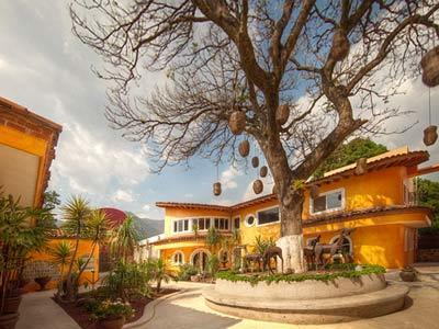 image-housing-carousel