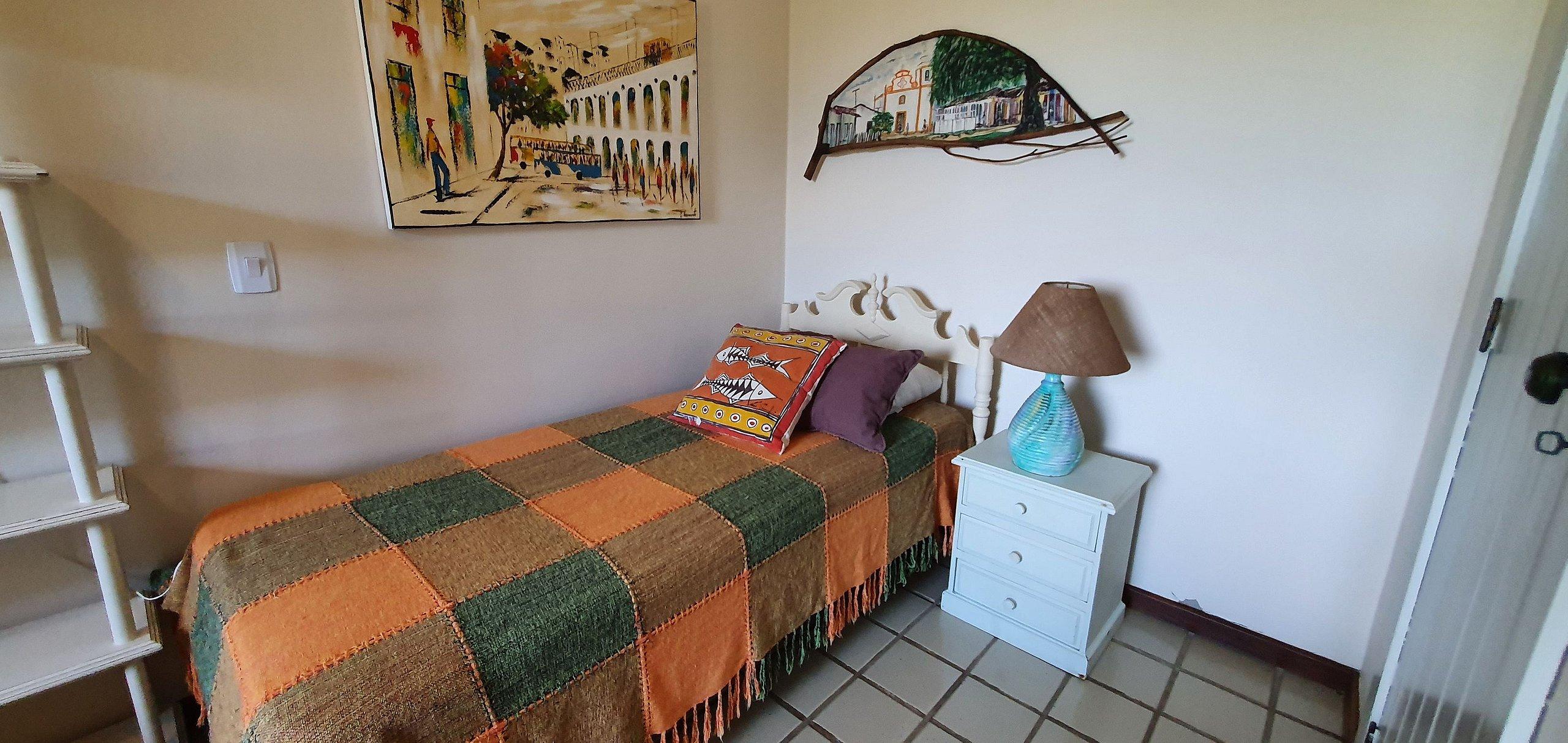 image-housing-carousel