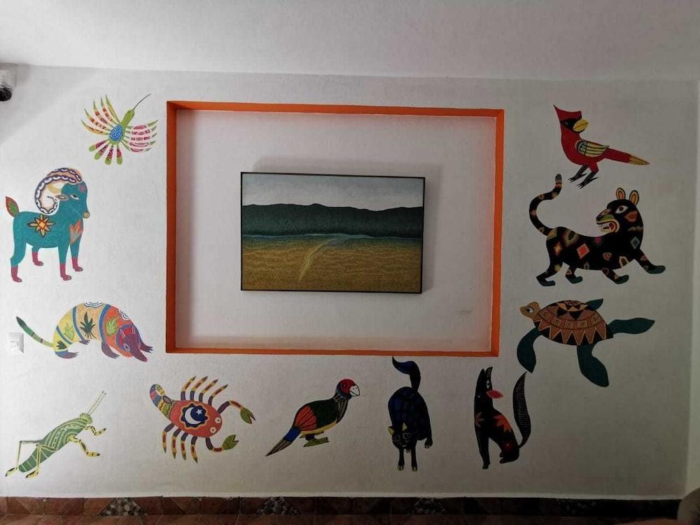 image-housing-carousel