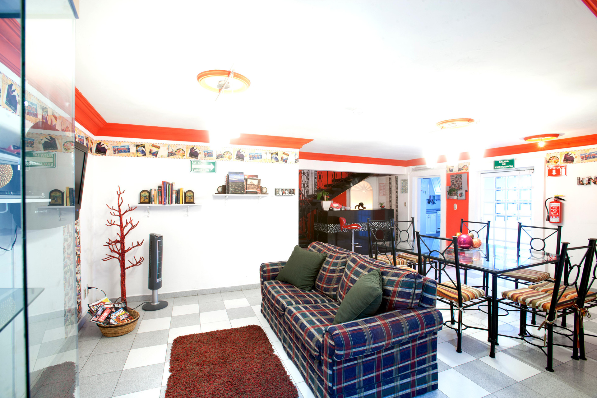 image-housing-carousel