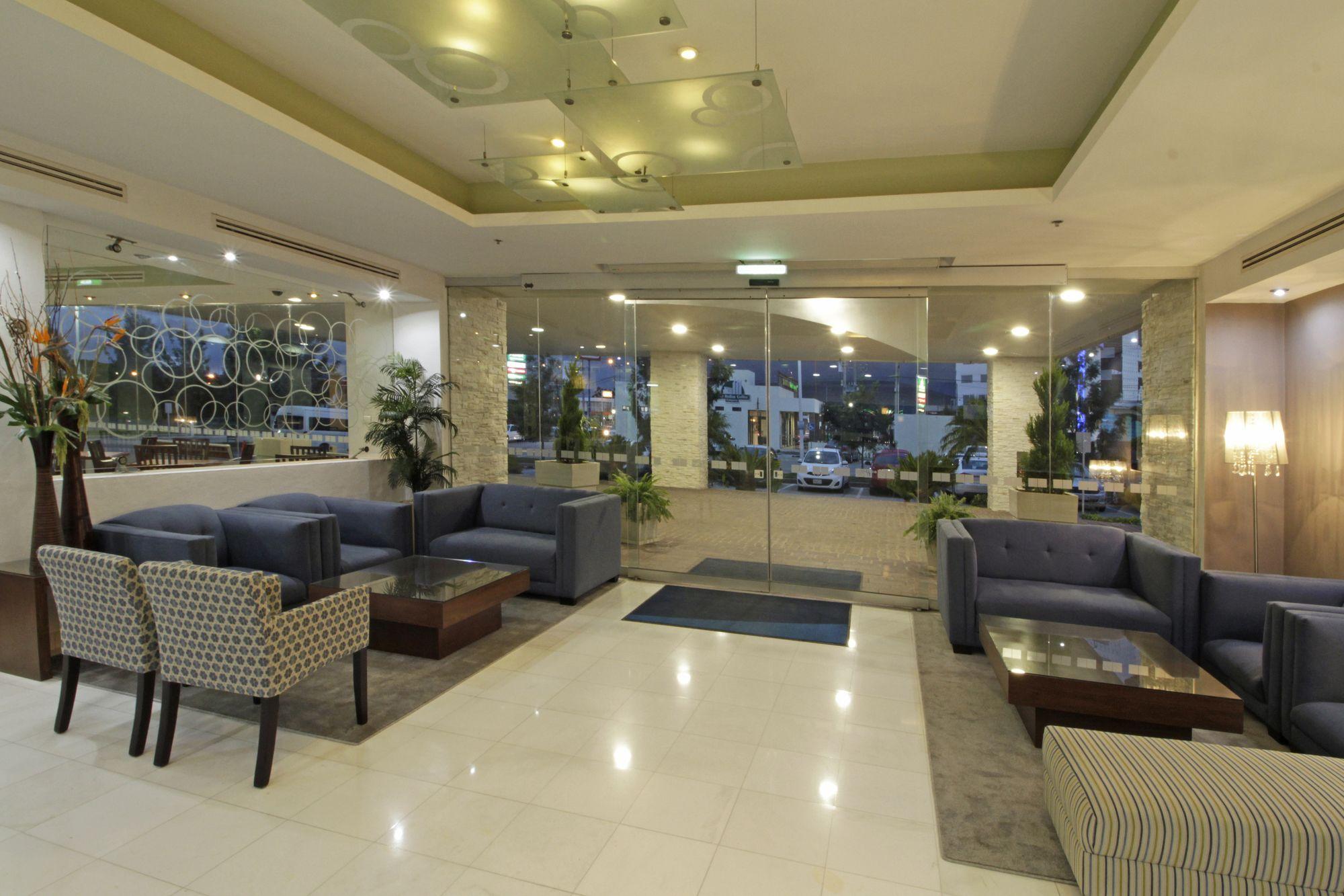 image-housing-carousel