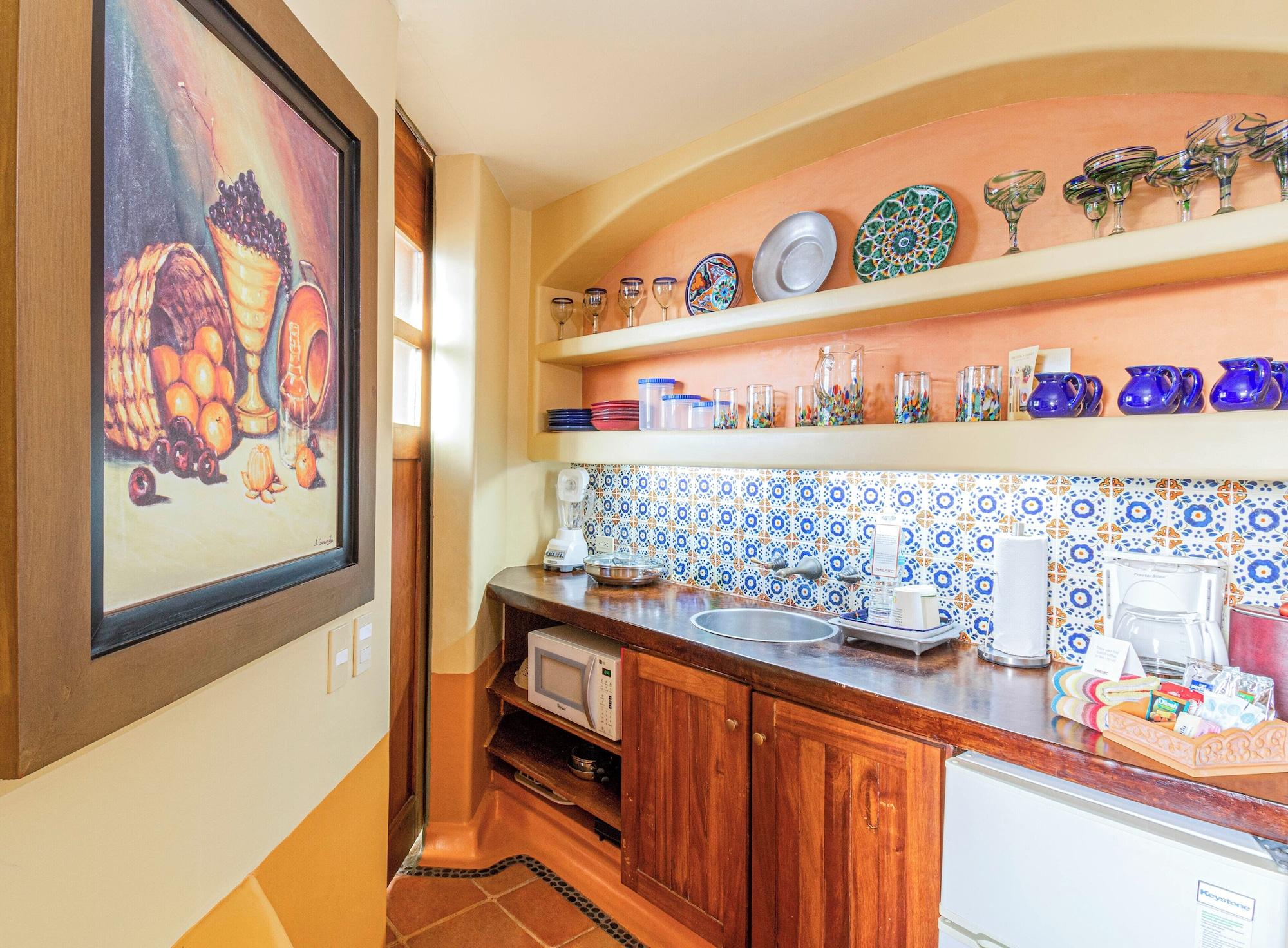 1 BEDROOM 2 BATH KING SUITE WITH PLUNGE POOL