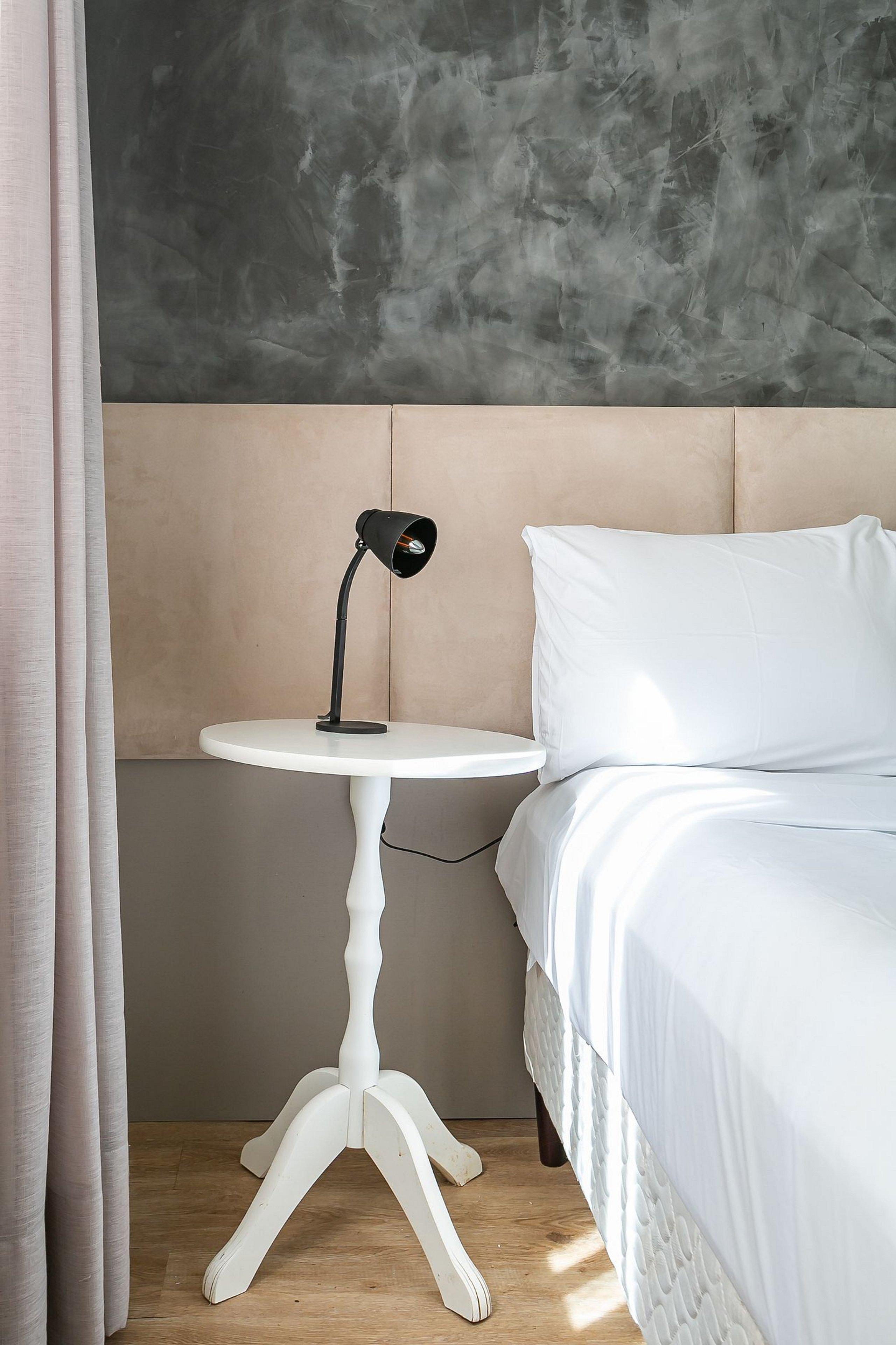 image-housing-carousel