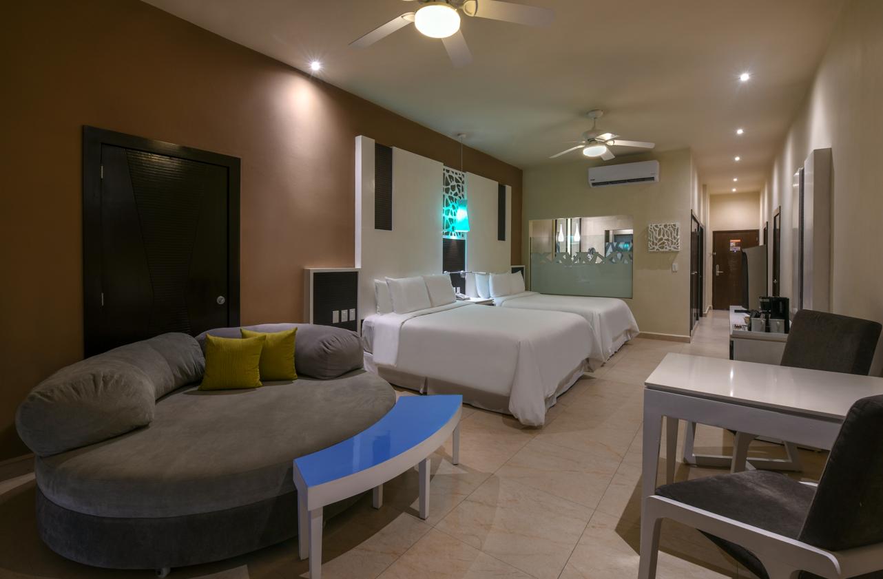 Suite Premium con Vista a la Piscina