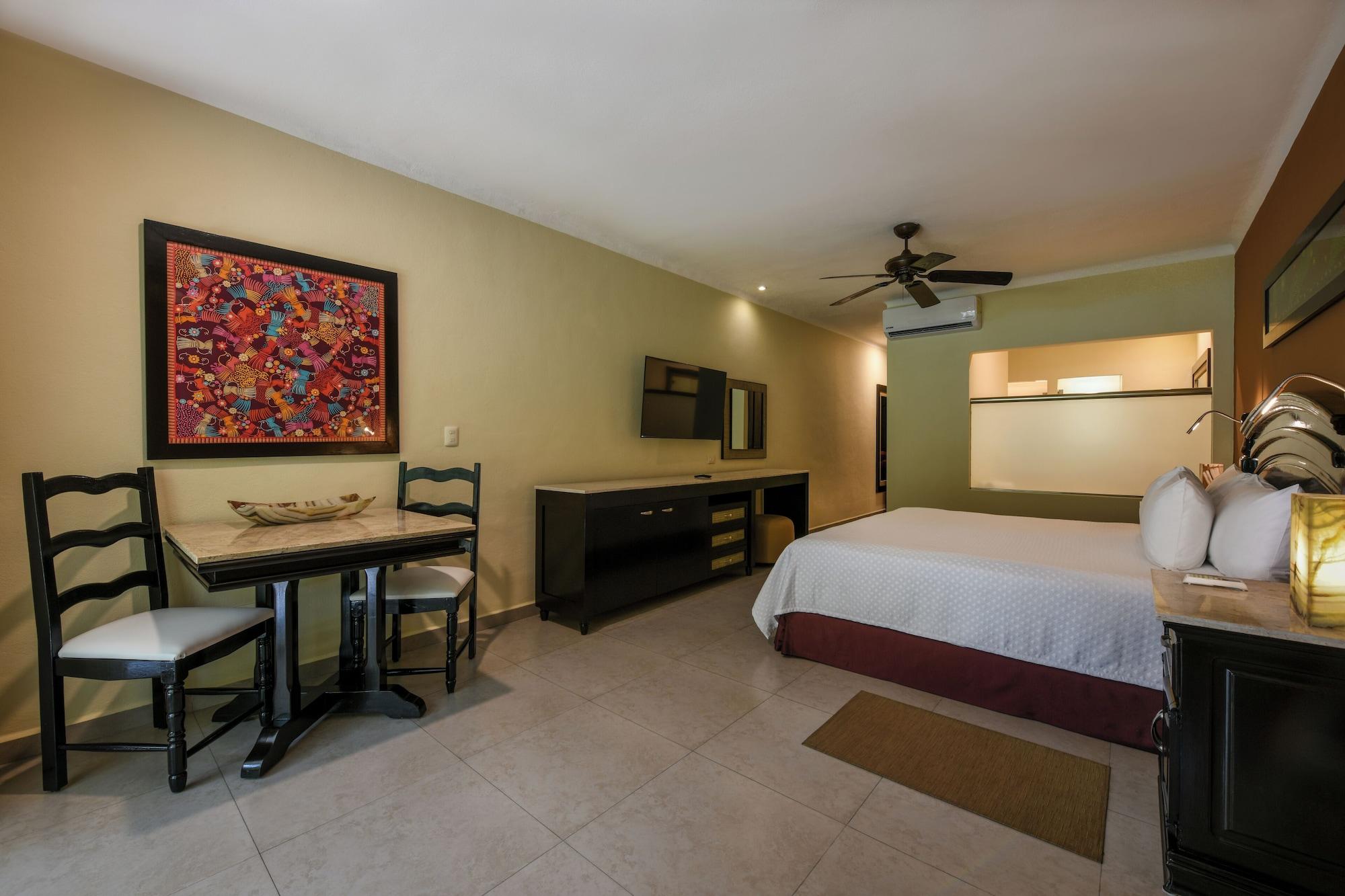 LUXURY JUNIOR SUITE