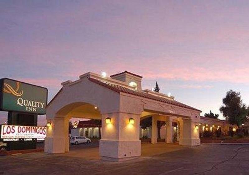 image-housing-carousel