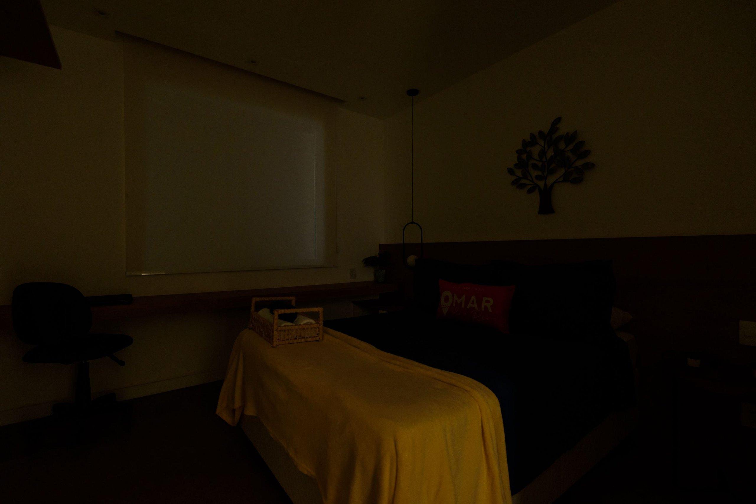 image-housing-carousel