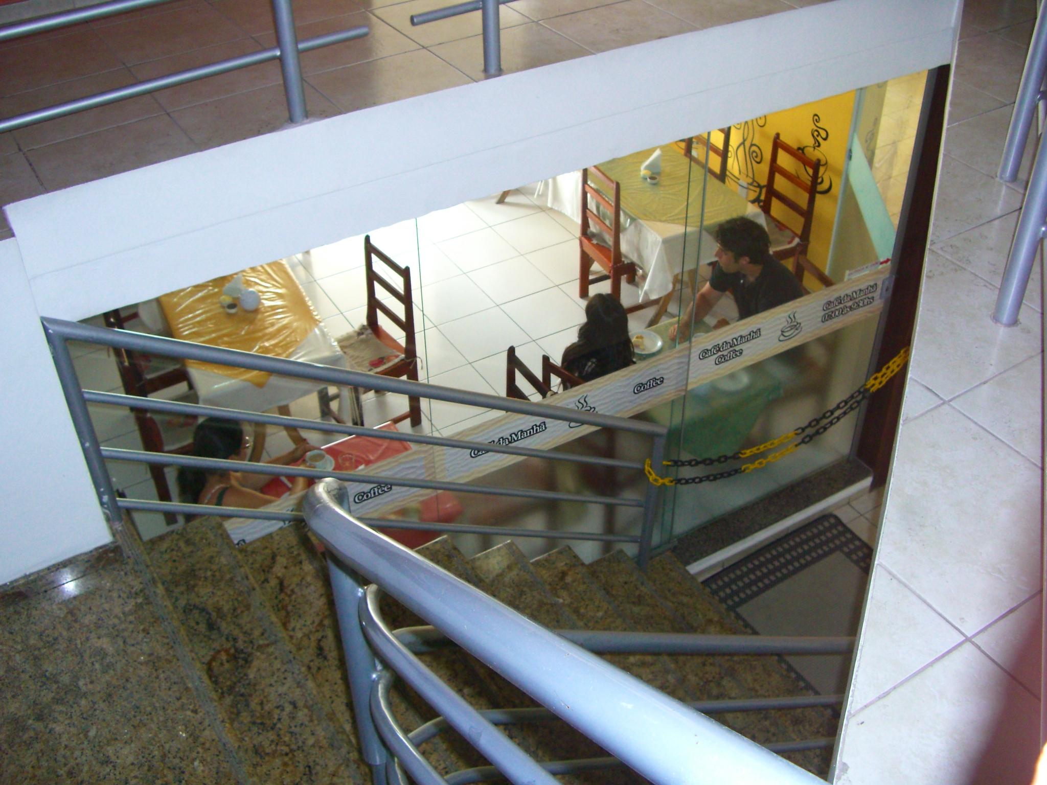 image-housing-carousel