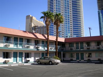 image-housing-carousel