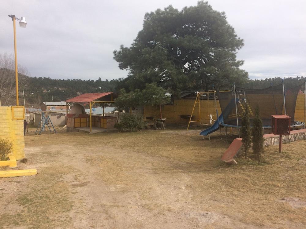 image-housing-carousel