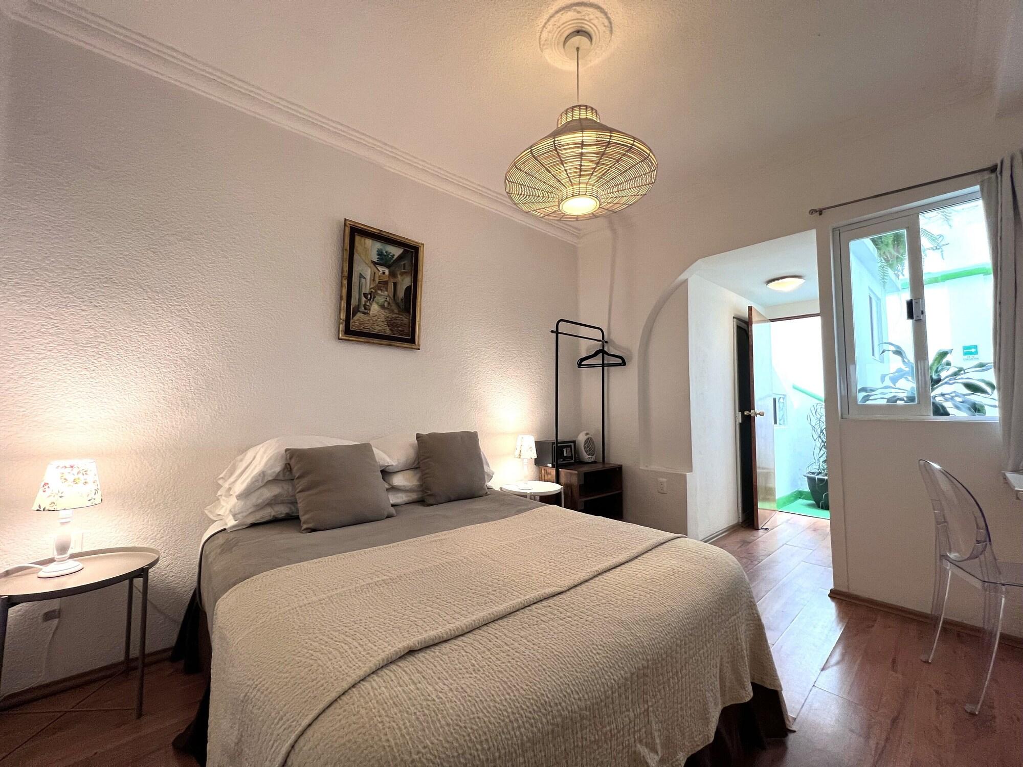 Distrito Condesa Rooms and Studios 6