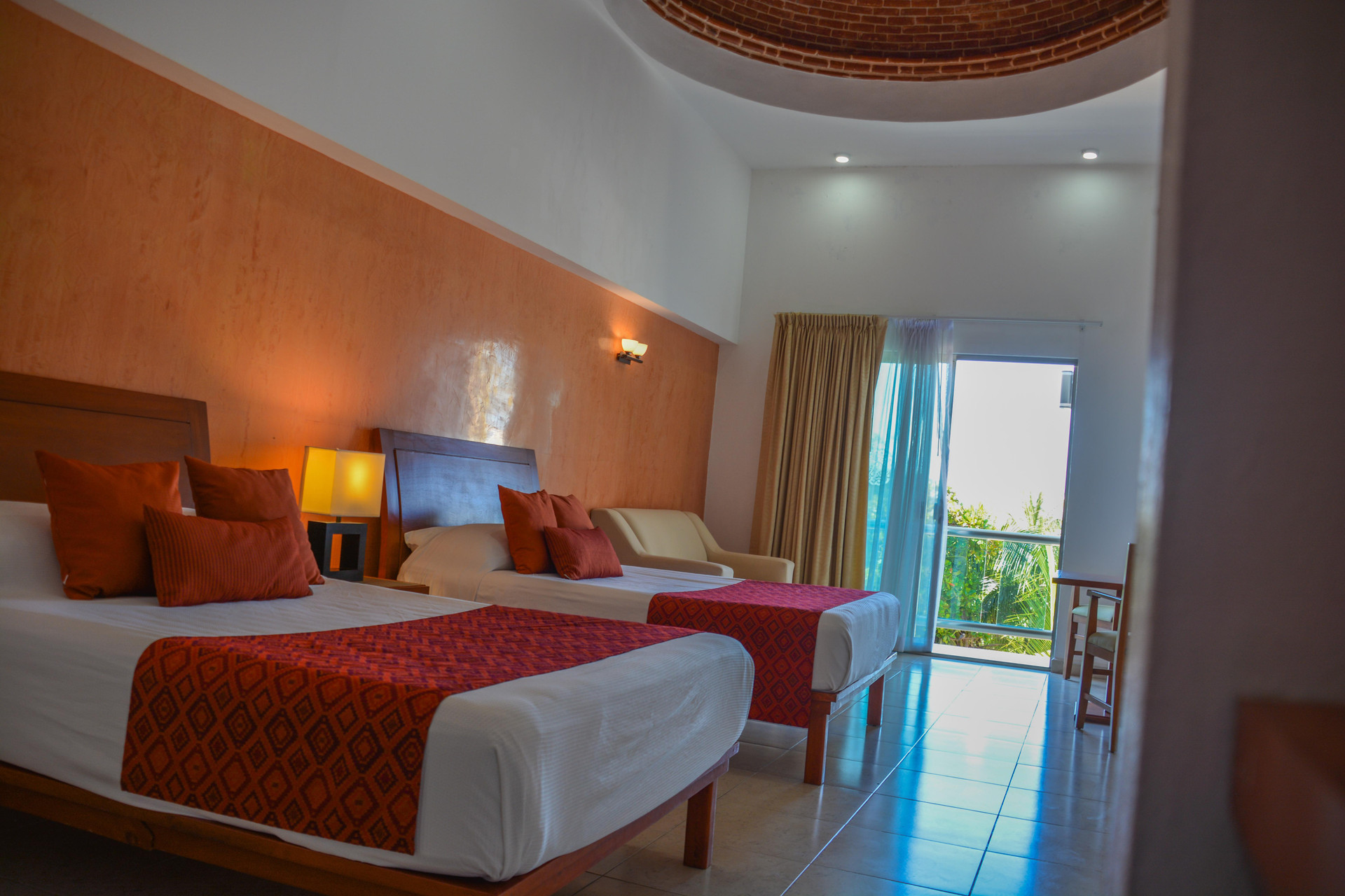 Habitación Doble Superior con Vista Parcial del Mar