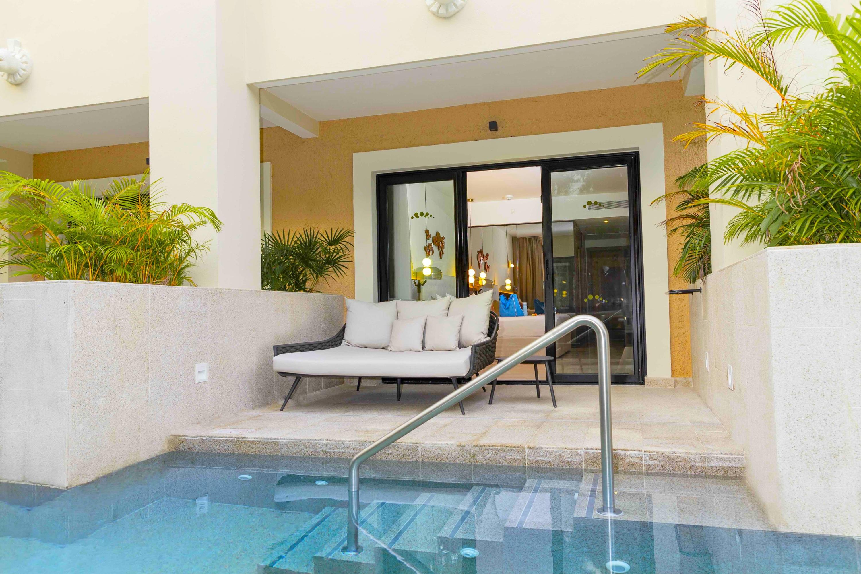 Suite Luxury con Vista a la Piscina
