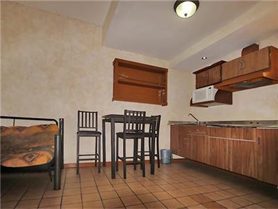 image-housing-carousel