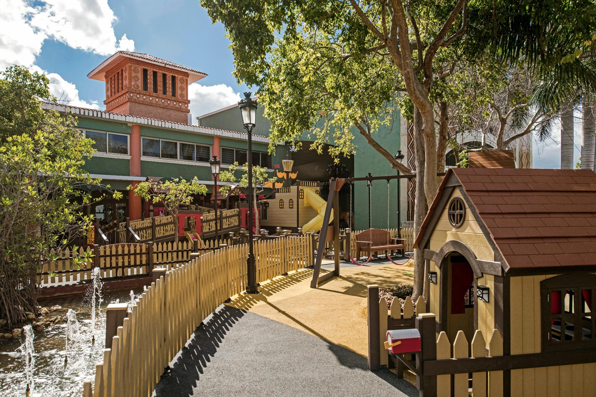 image-housing-carousel