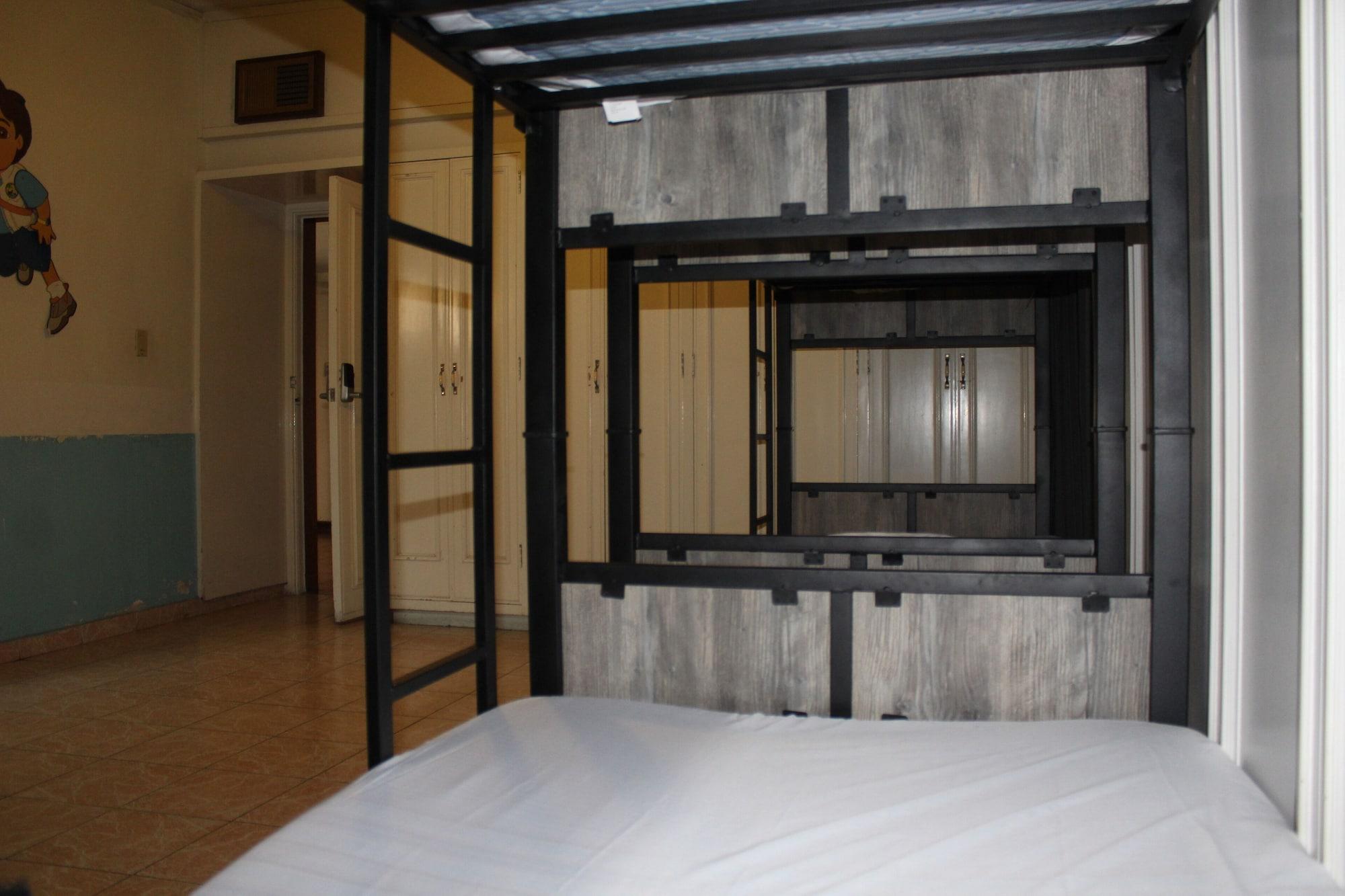 image-housing-carousel