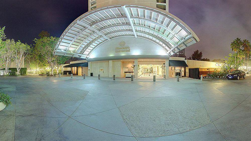 image-housing-carousel
