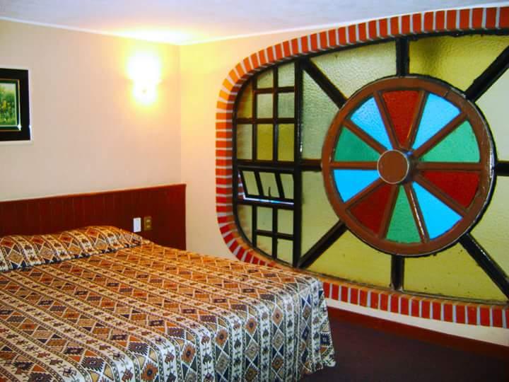 image-housing-carousel