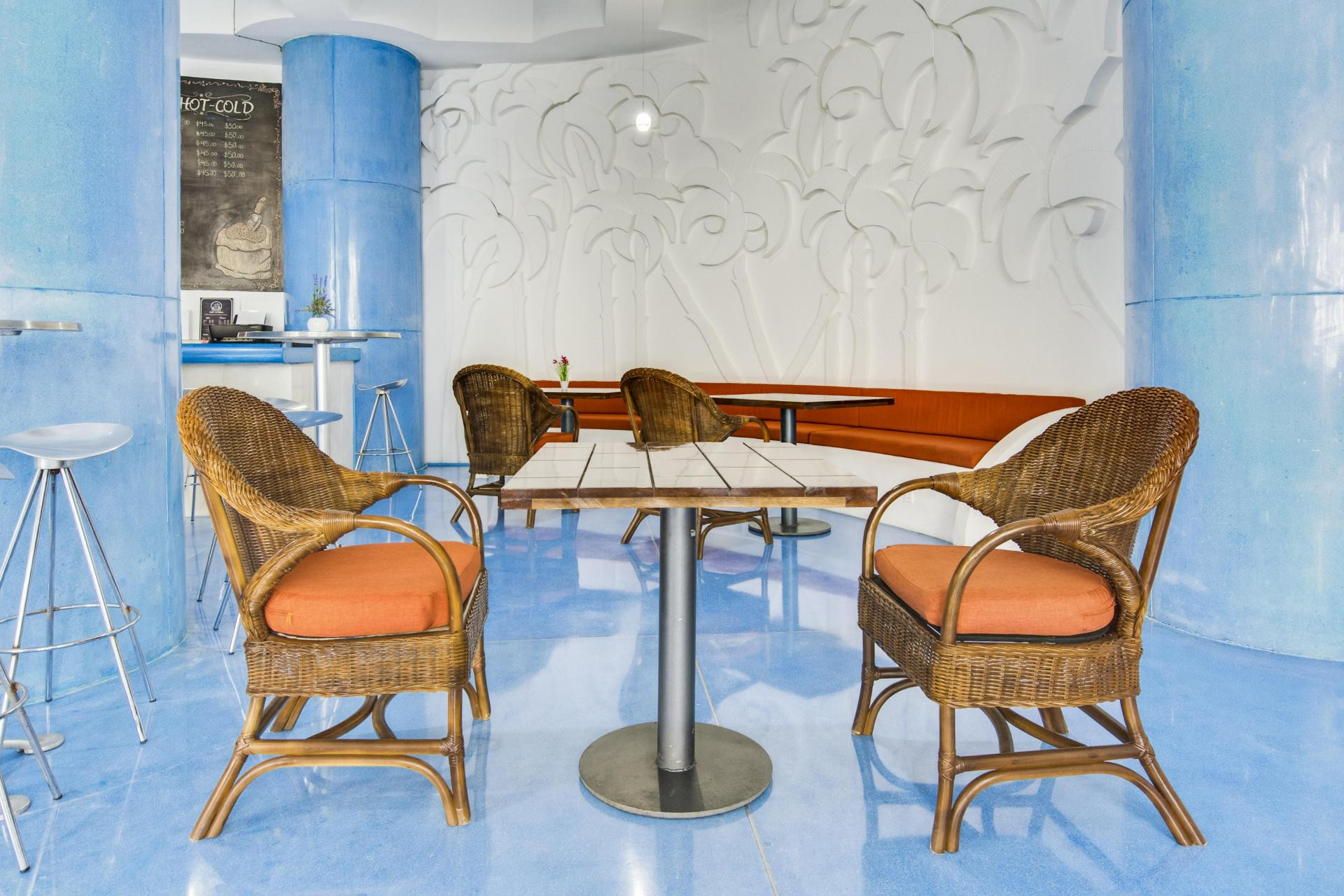 image-housing-carousel