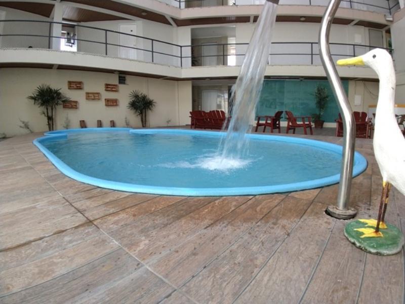 image-housing-carousel