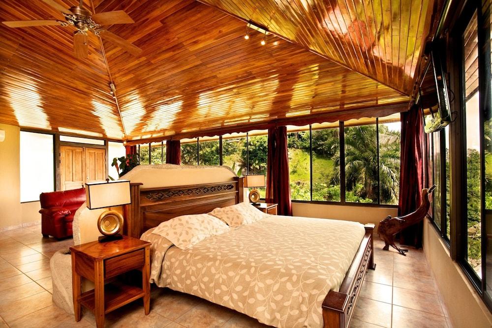 image-housing-carousel