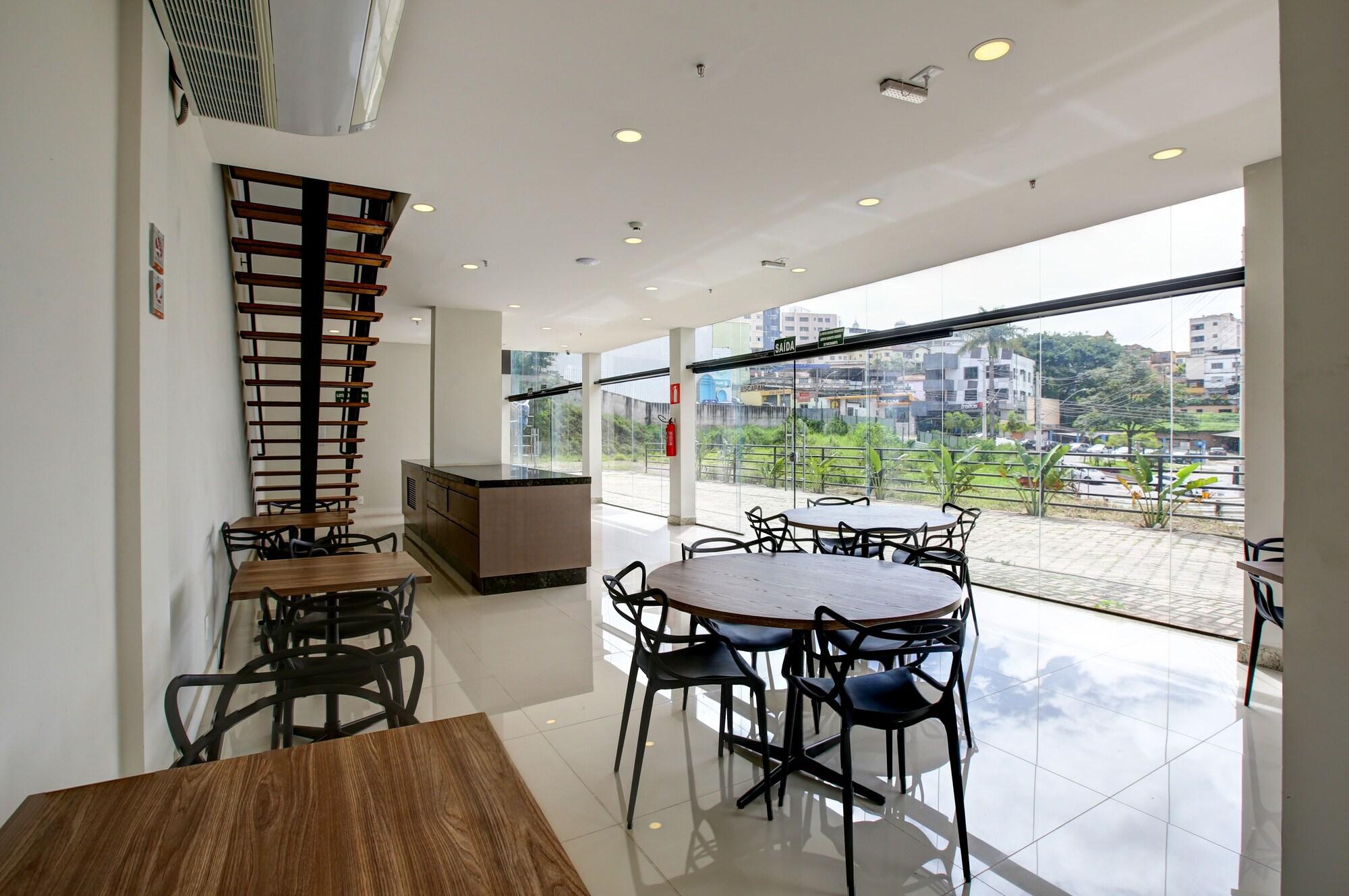 image-housing-carousel