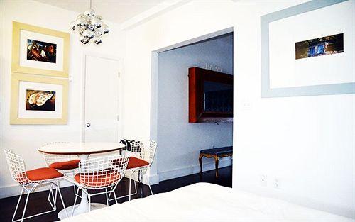 image-housing-carousel