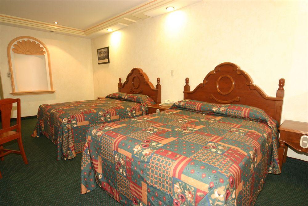 image-housing-carousel