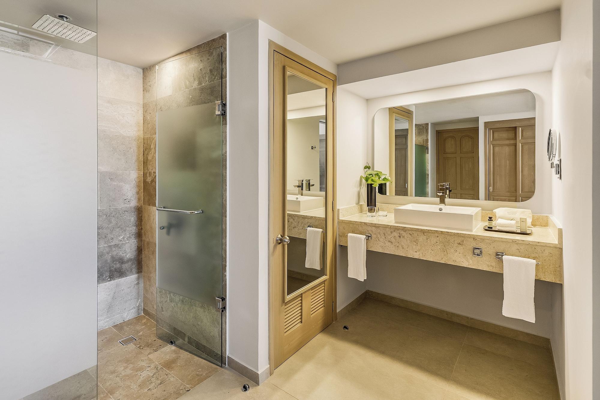 Premium Villa Master Suite