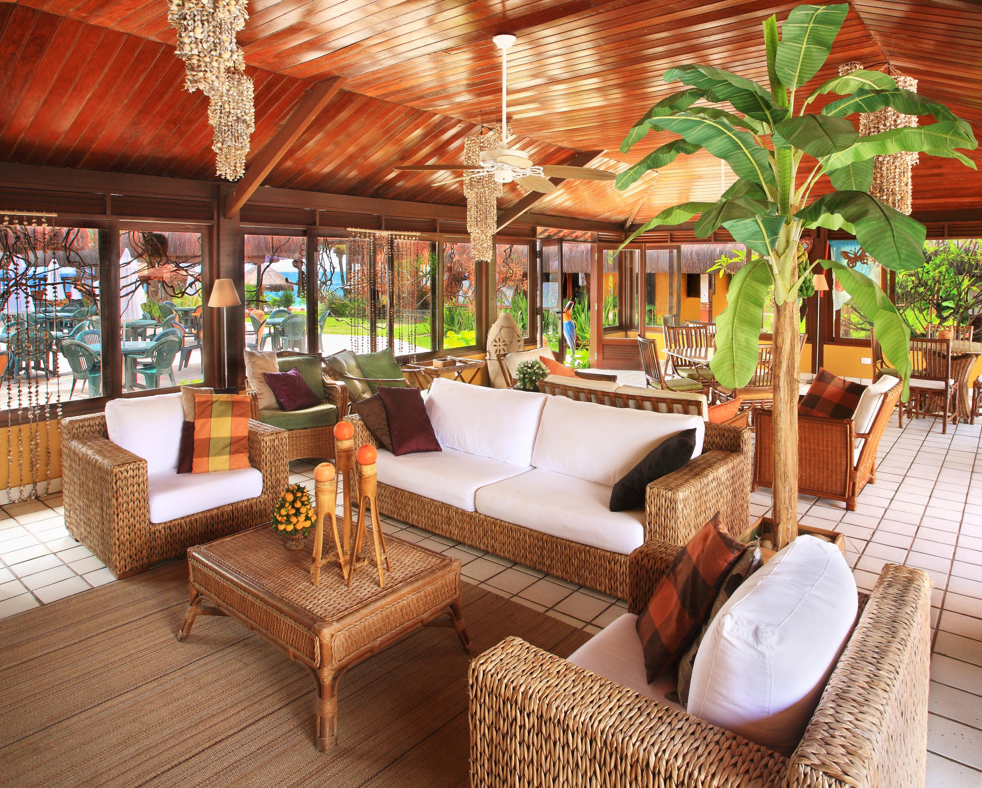 image-housing-carousel