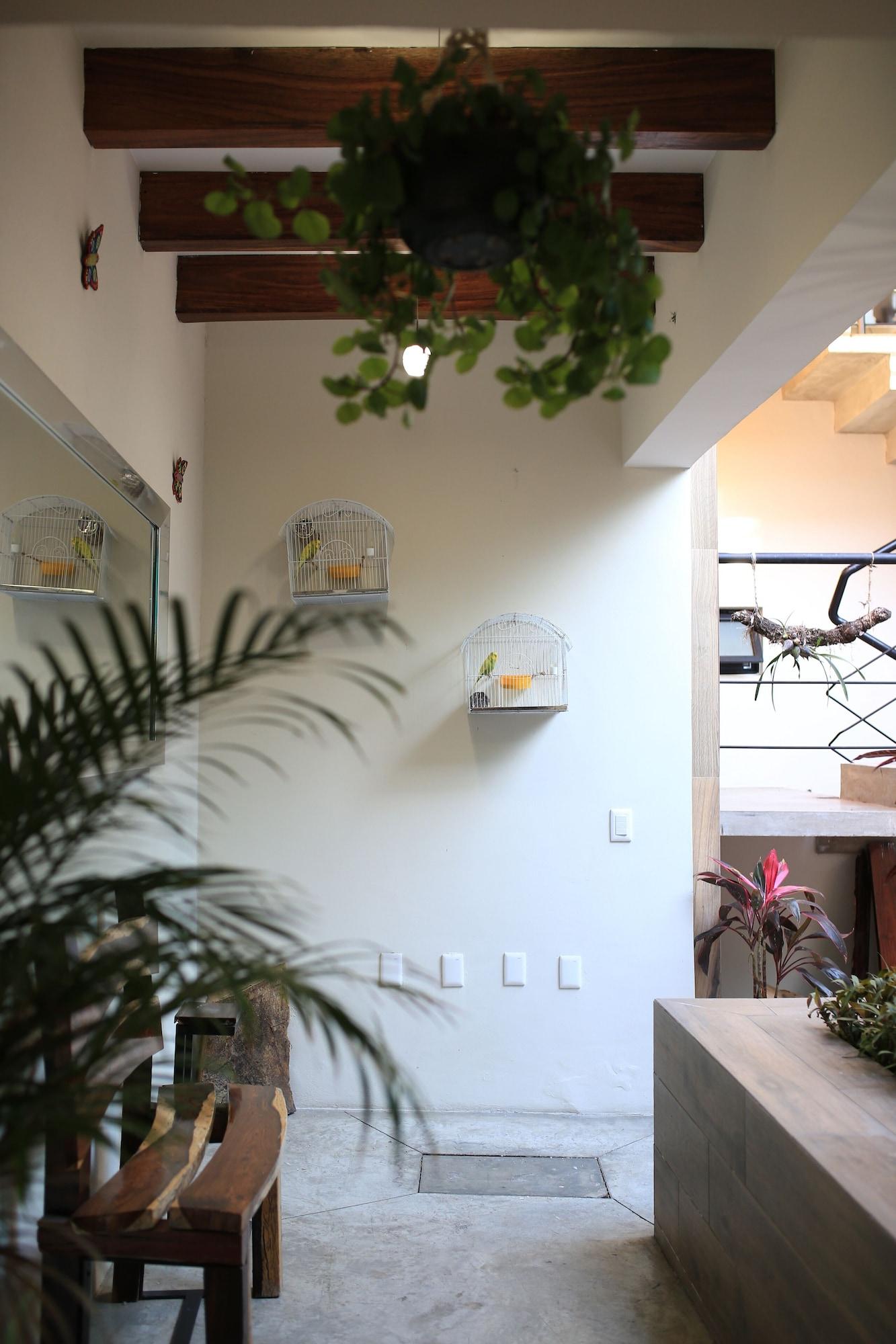 image-housing-carousel