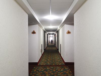 image-housing-carousel