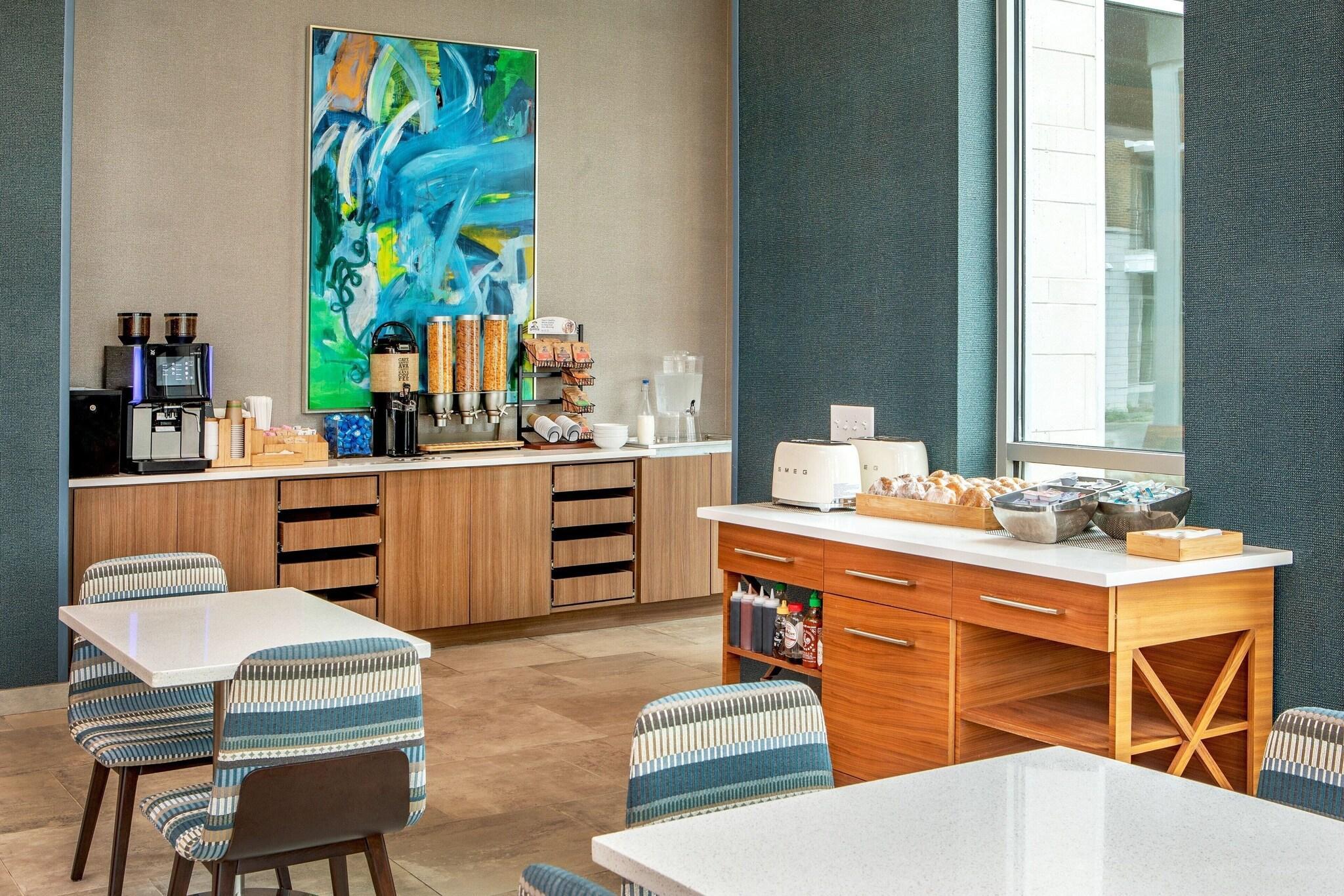 image-housing-carousel