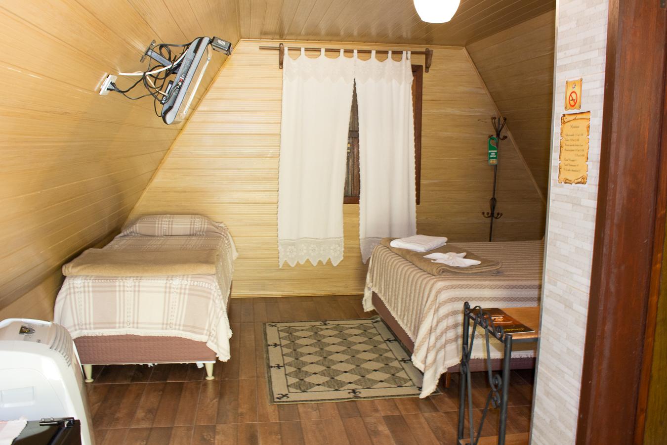 image-housing-carousel