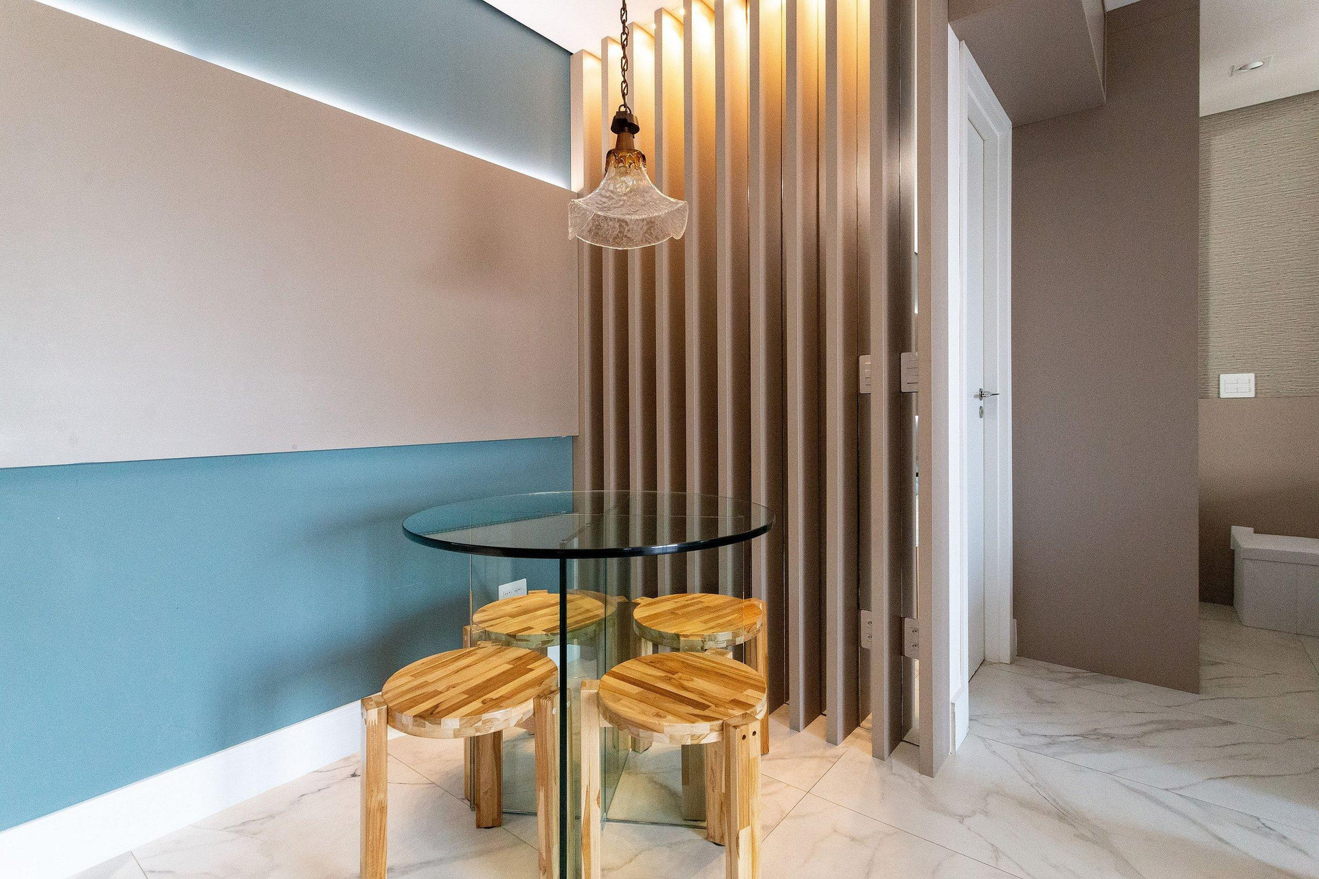 image-housing-carousel