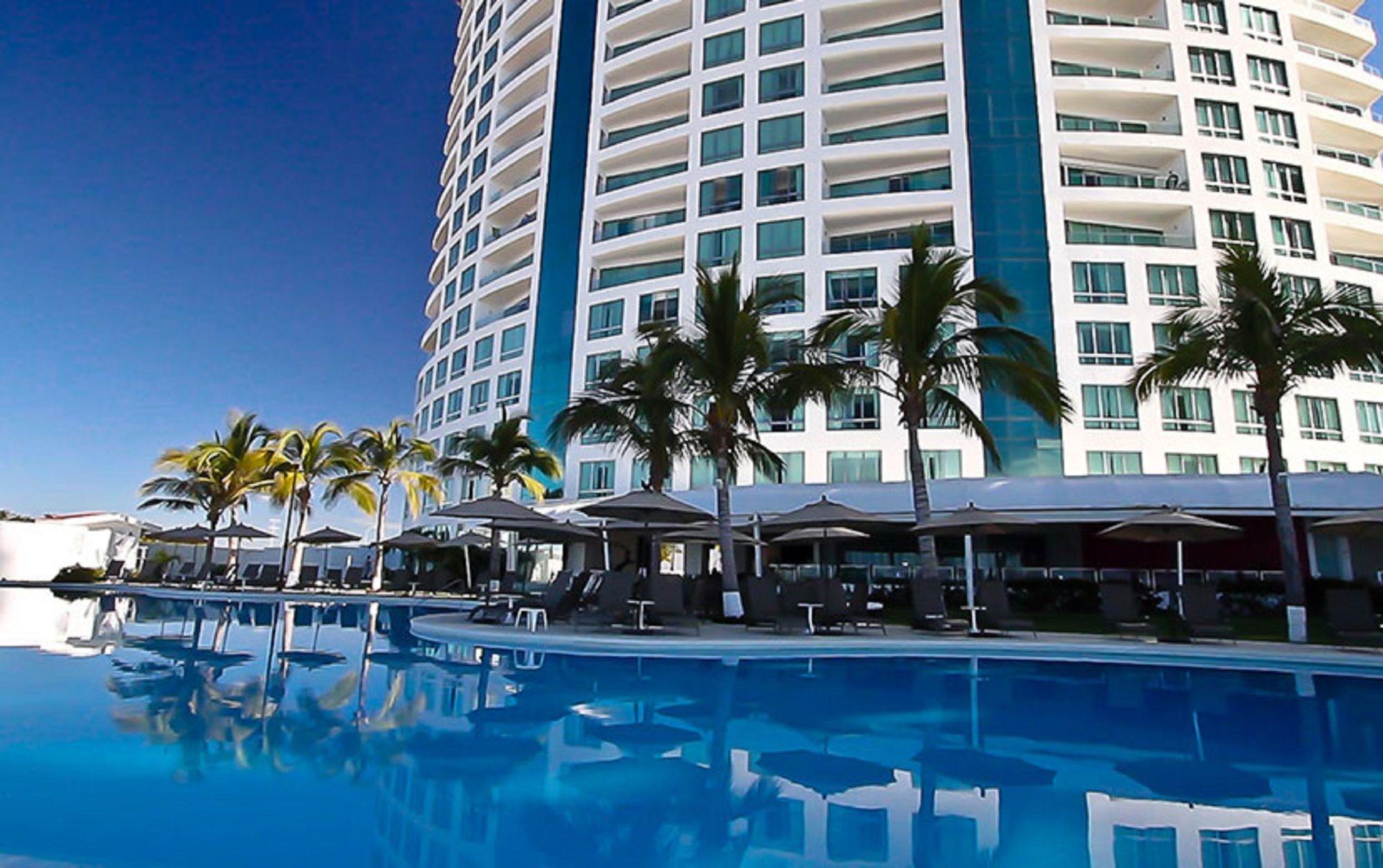 Deluxe Room Ocean View King