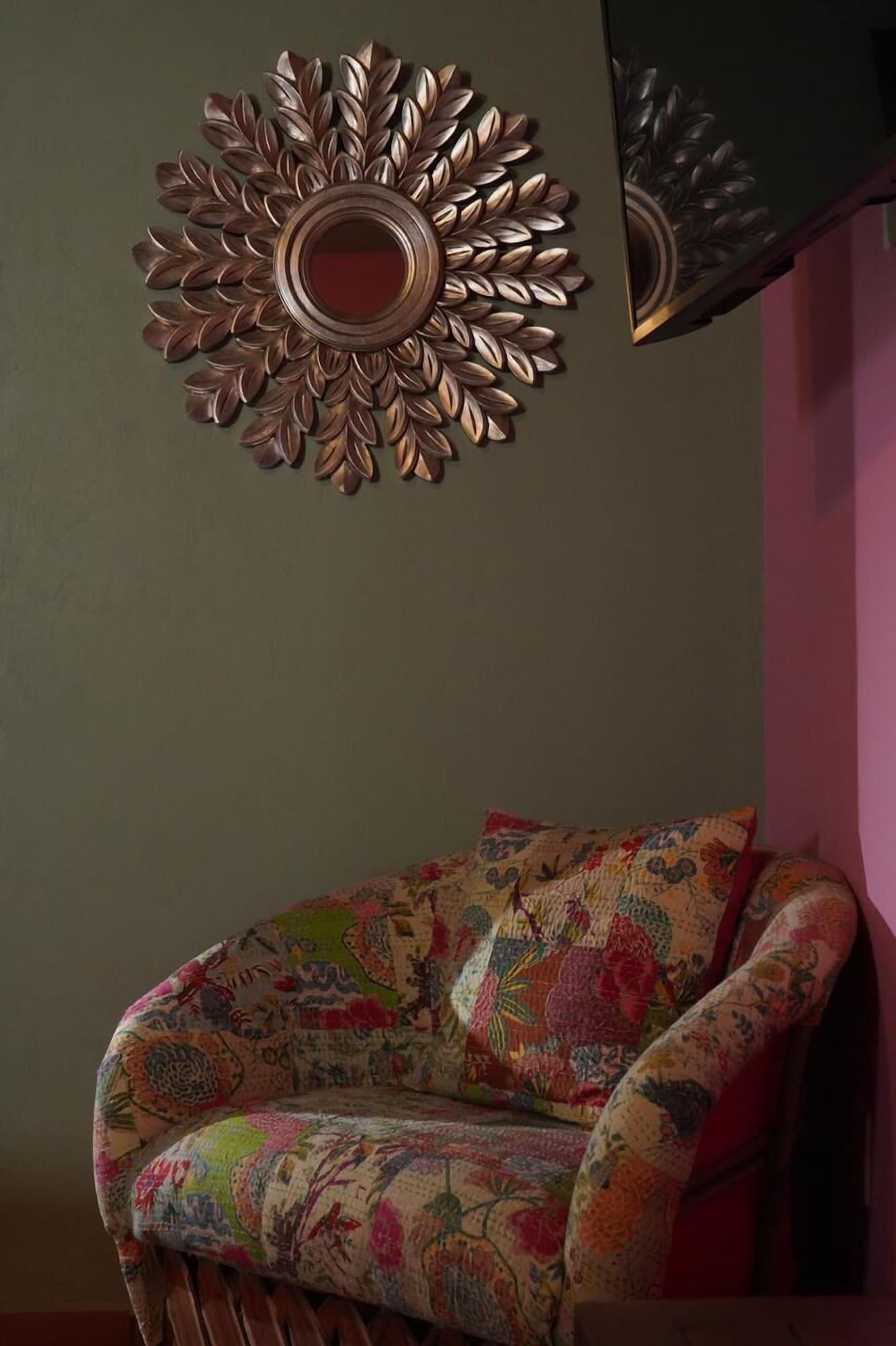 image-housing-carousel