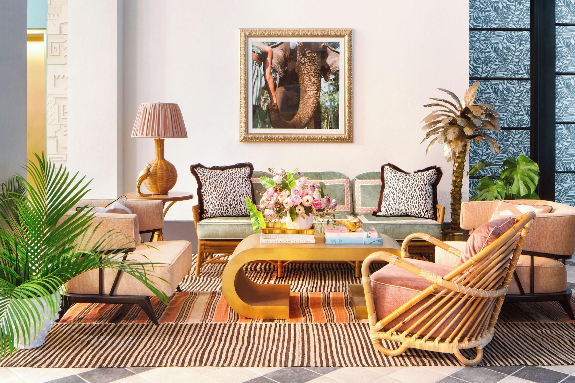 image-housing-carousel