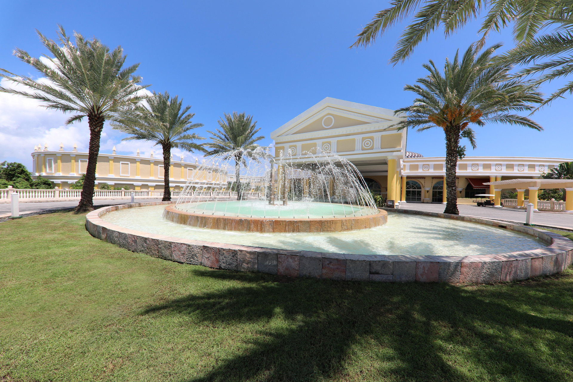 image-housing-carousel