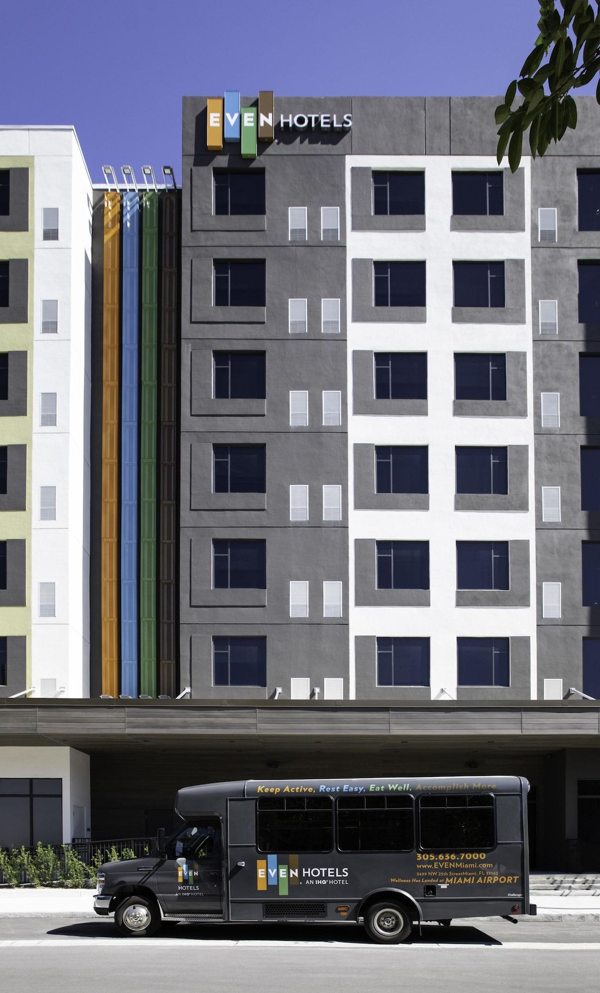 image-housing-carousel