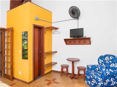 image-housing-carousel
