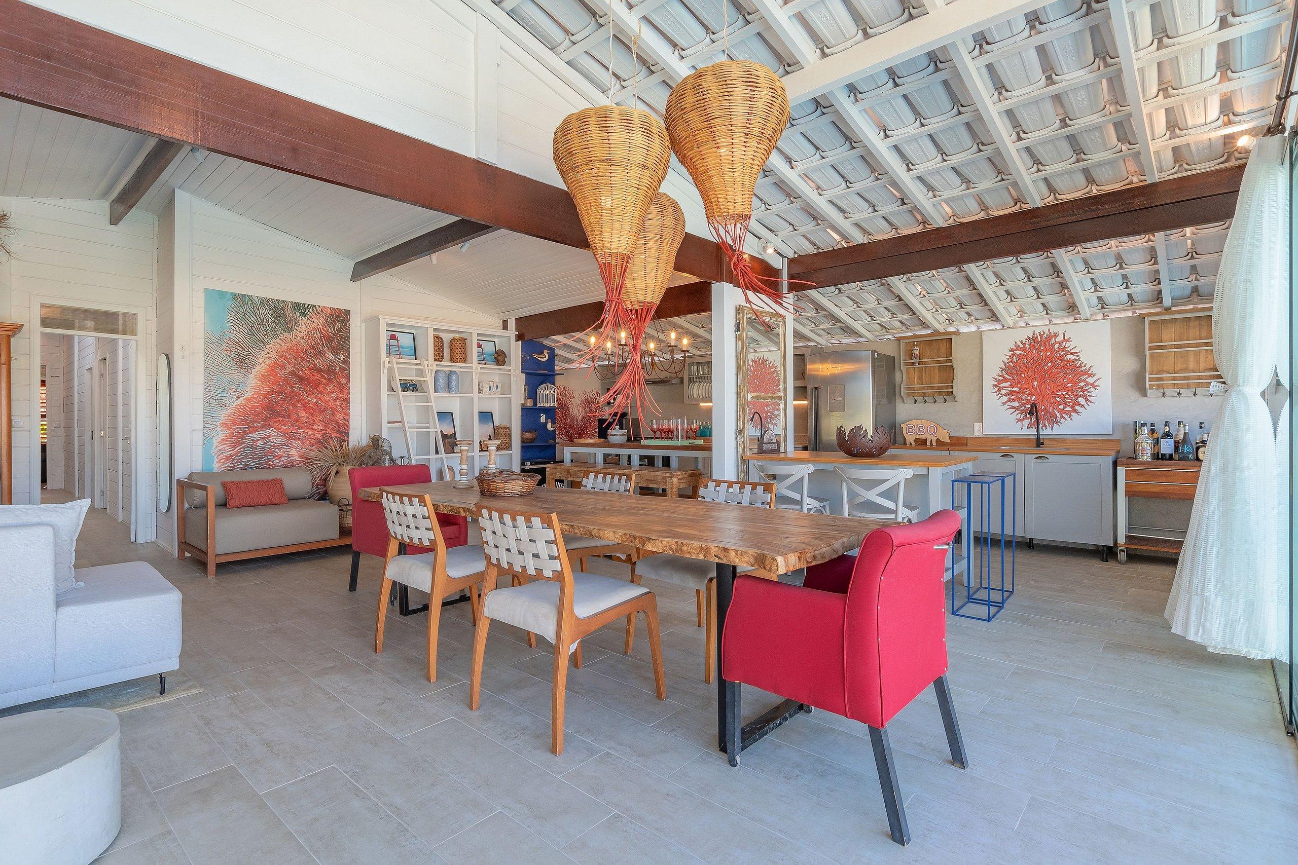 image-housing-carousel