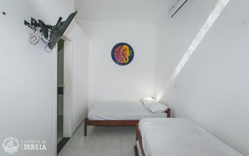 image-housing-carousel