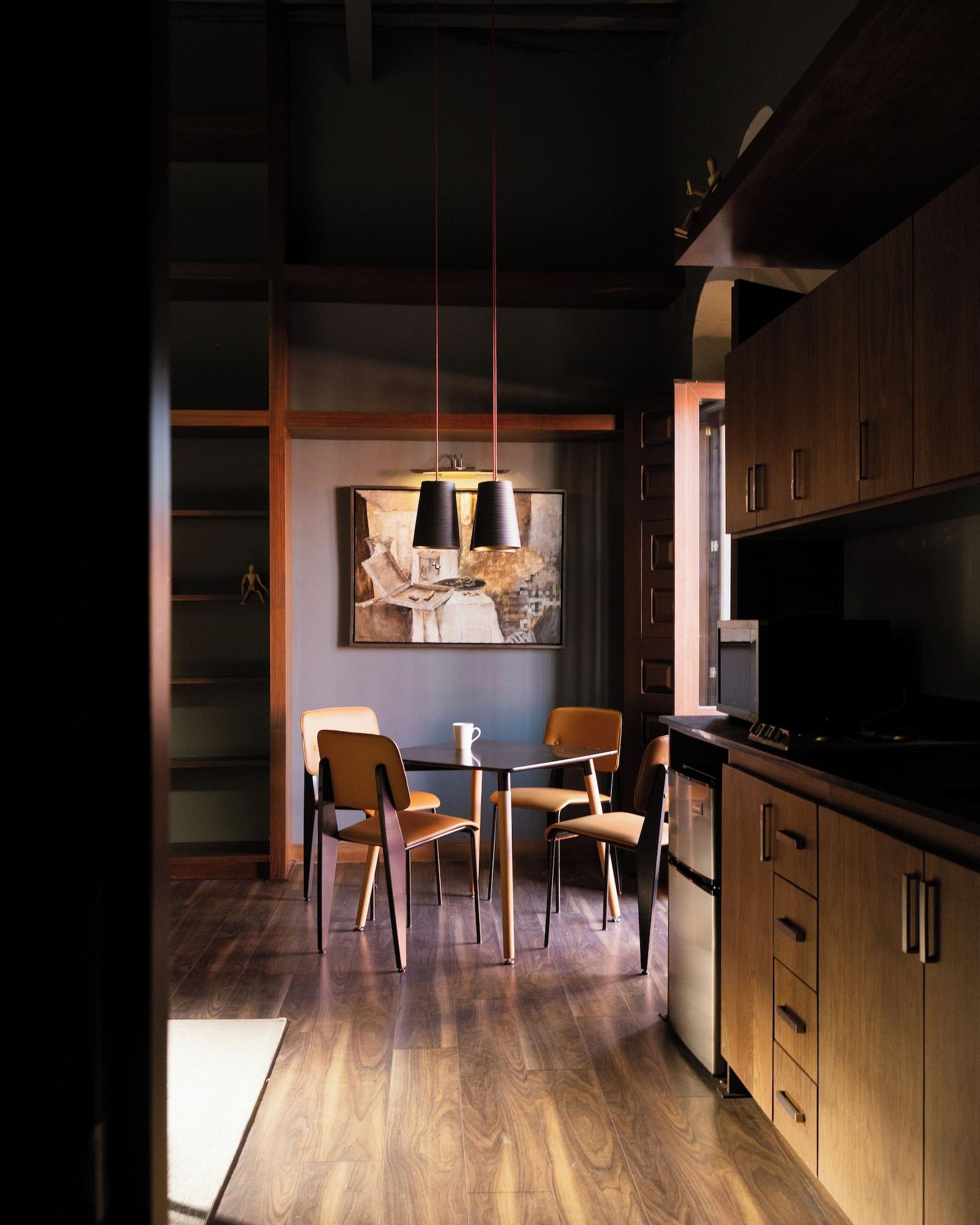 image-housing-carousel