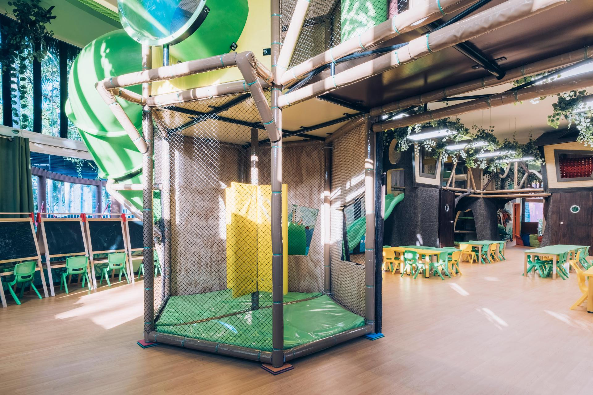 image-housing-carousel
