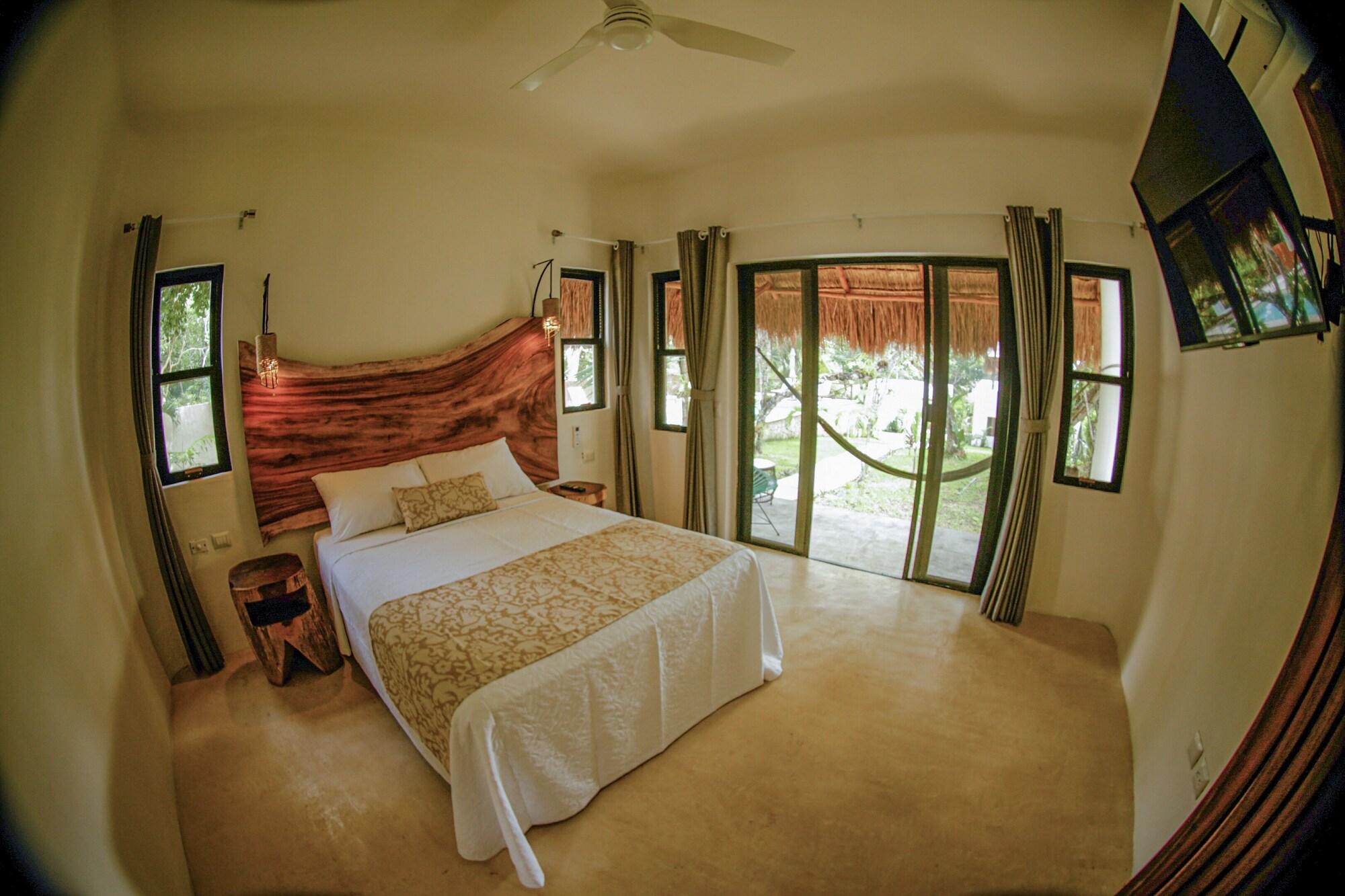 image-housing-carousel