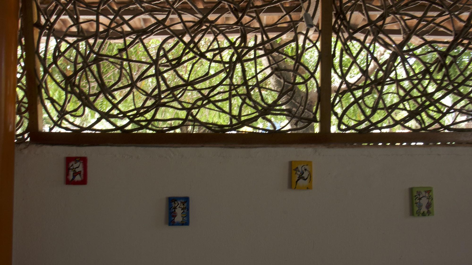 image-housing-carousel