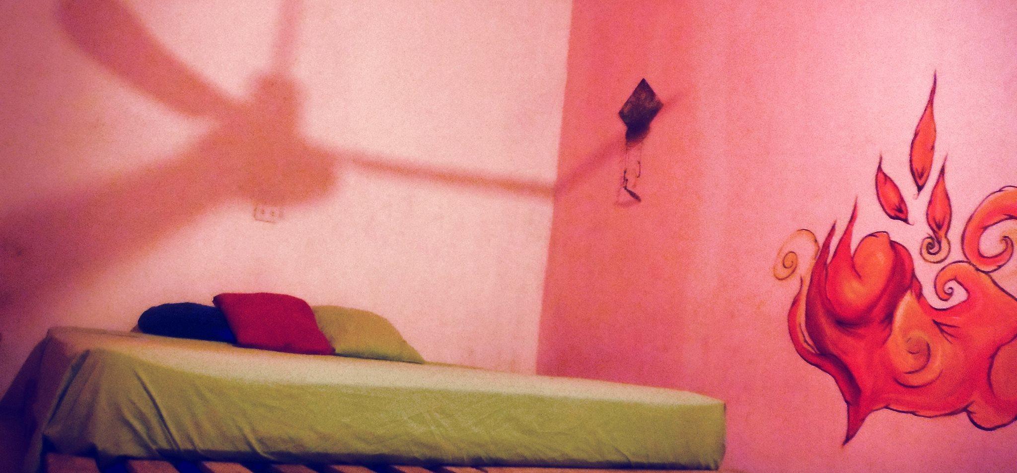 image-housing-carousel