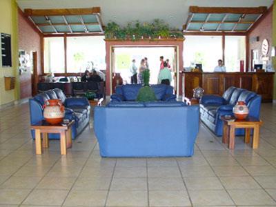 image-housing-carousel
