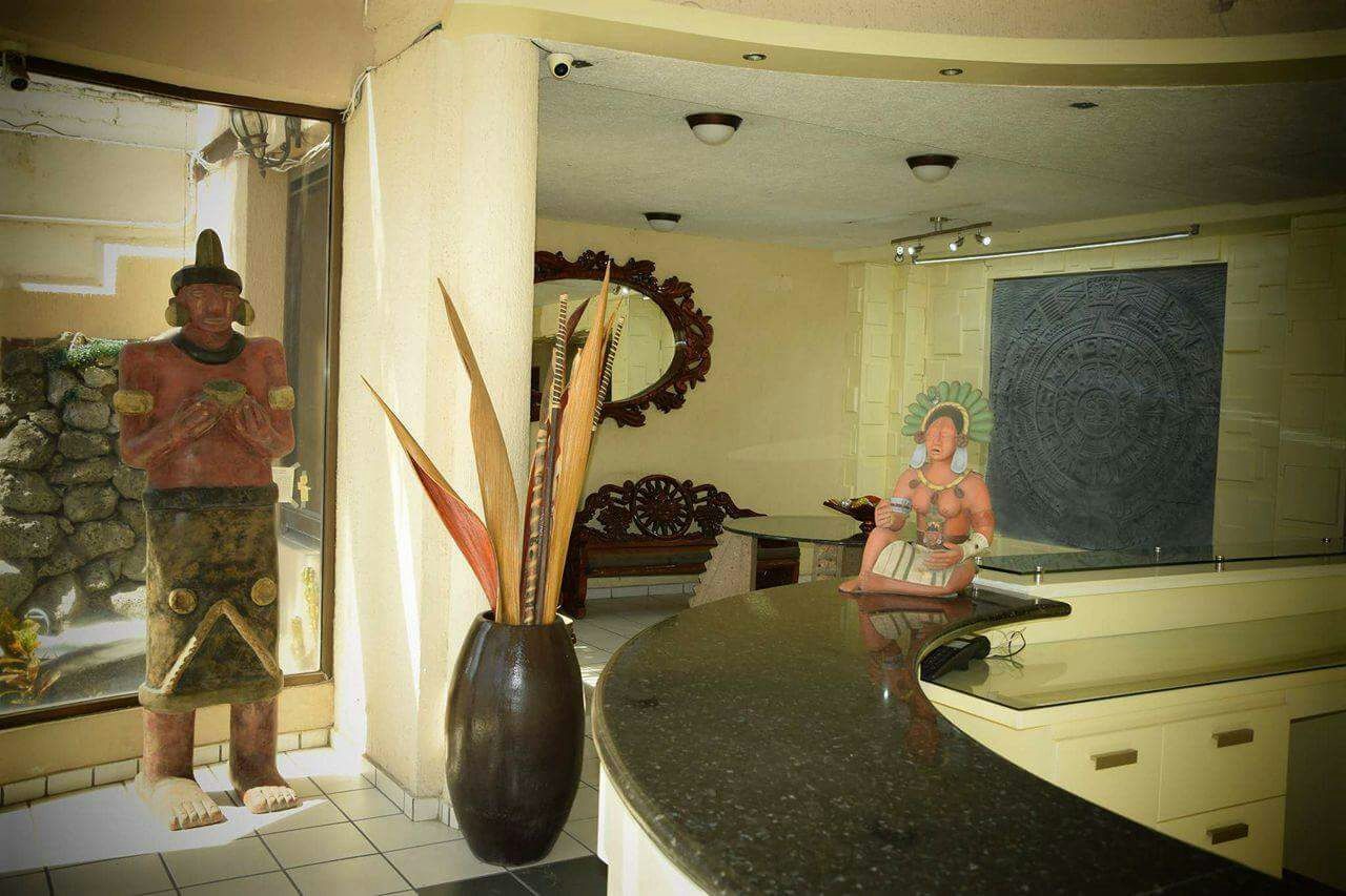 image-housing-carousel